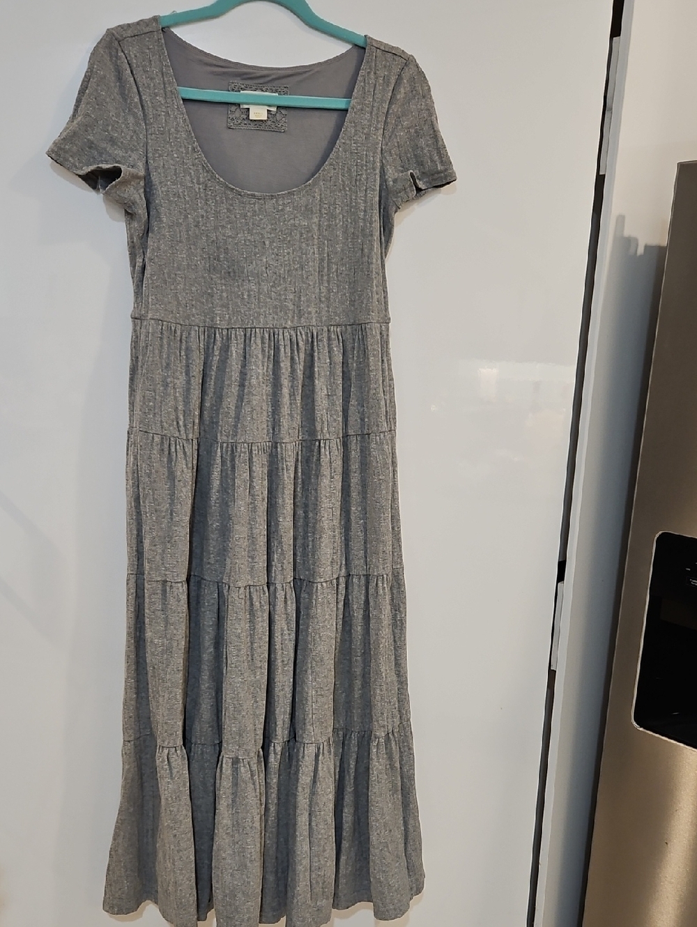 Maeve GillianTiered Scoop-Neck Maxi Dress